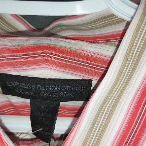Express Design Studio men's dress shirt. Size XL - Picture 4 of 6